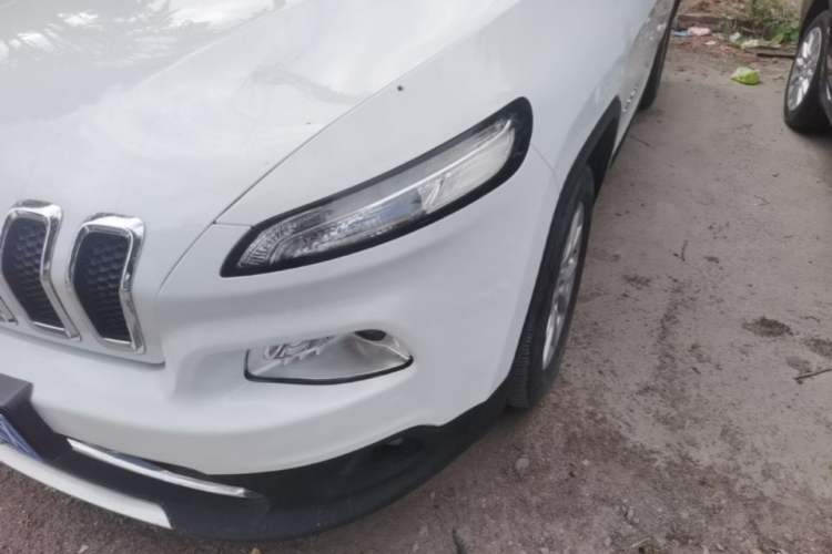 Used Jeep Cherokee 2017 2.0L Superior Edition Left Front Headlight