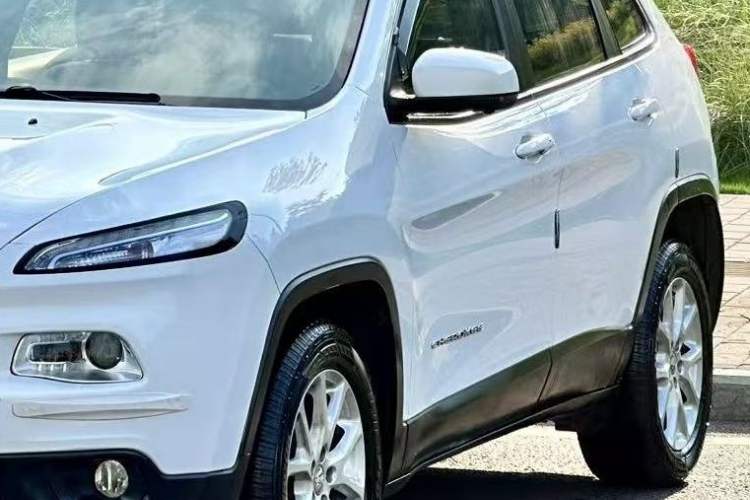 Used Jeep Cherokee 2017 2.4L Leading Edition Left Front Headlight