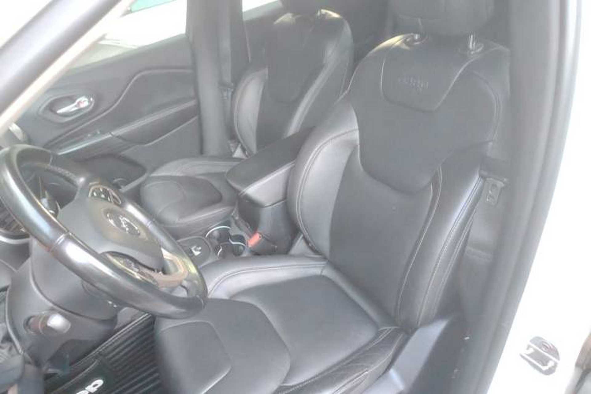 Used Jeep Cherokee 2017 2.4L Leading Edition Left Front Seat