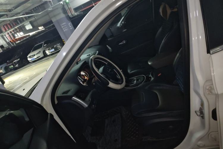 Used Jeep Cherokee 2017 2.4L Leading Edition Left Front Seat