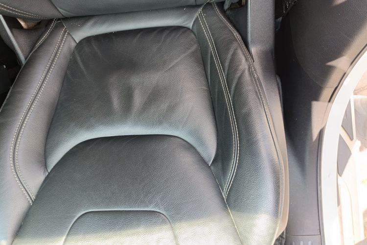 Used Jeep Cherokee 2017 2.4L Leading Edition Left Front Seat