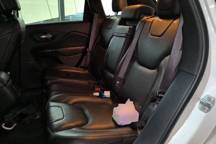 Used Jeep Cherokee 2017 2.4L Leading Smart Edition Left Rear Seat