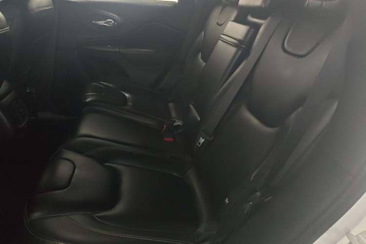 Used Jeep Cherokee 2017 2.4L Leading Smart Edition Left Rear Seat