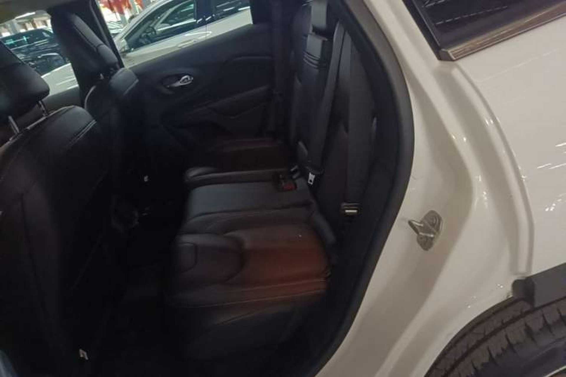 Used Jeep Cherokee 2017 2.0L Superior Edition Left Rear Seat