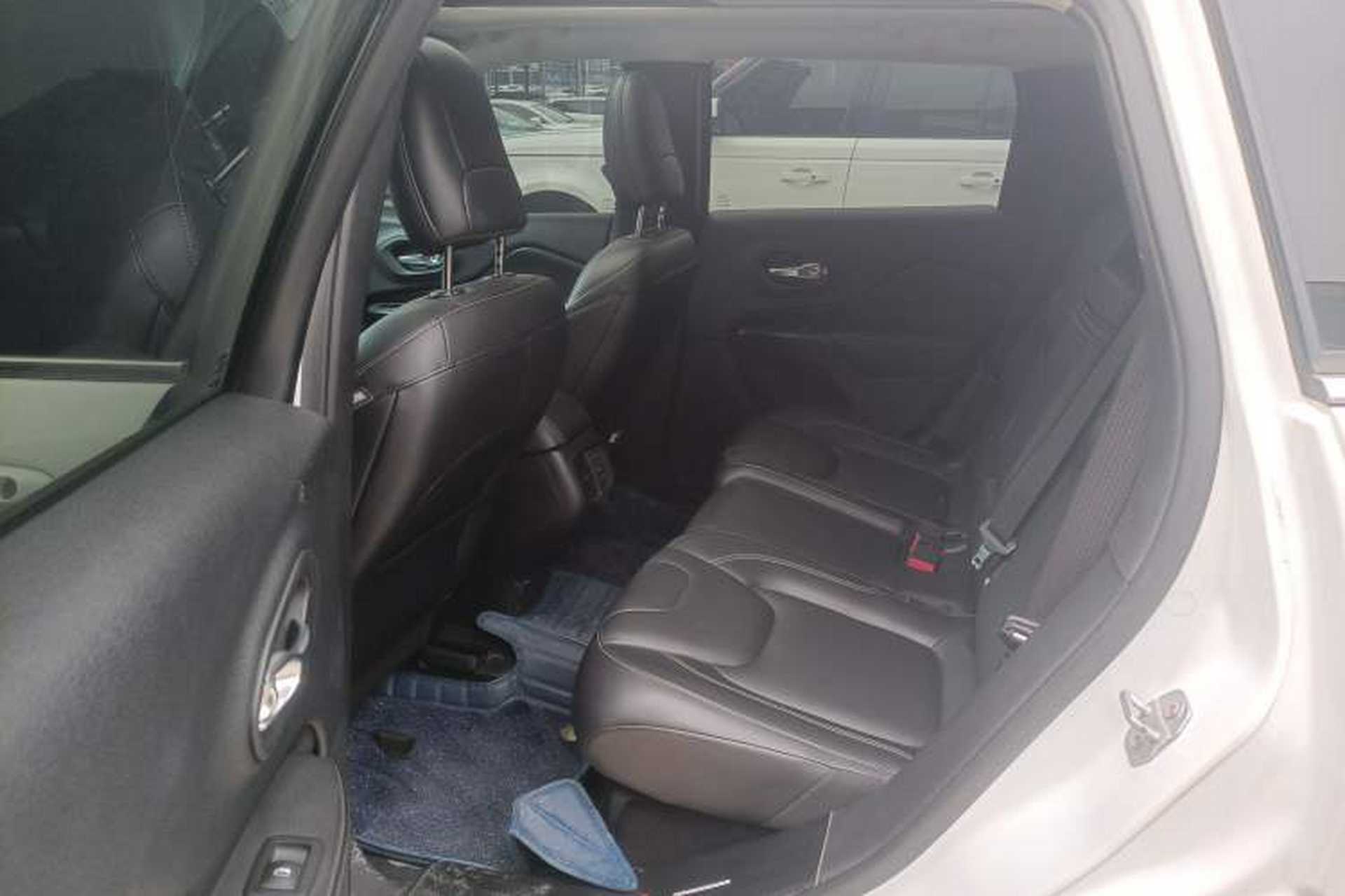 Used Jeep Cherokee 2017 2.4L Professional Smart Edition Left Rear Seat