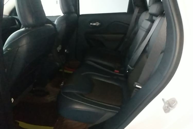 Used Jeep Cherokee 2017 2.4L Leading Edition Left Rear Seat