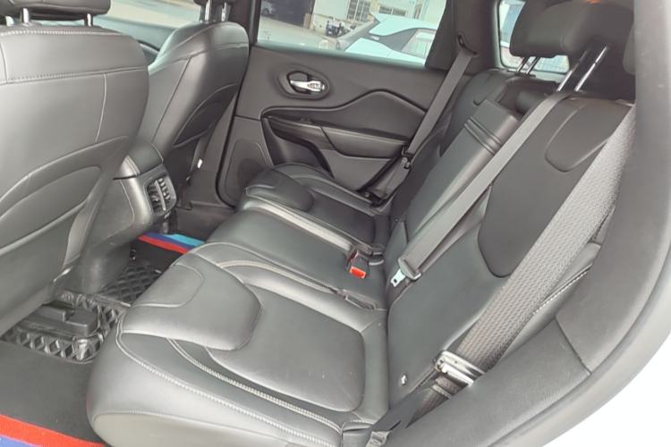 Used Jeep Cherokee 2017 2.0L Superior Edition Left Rear Seat
