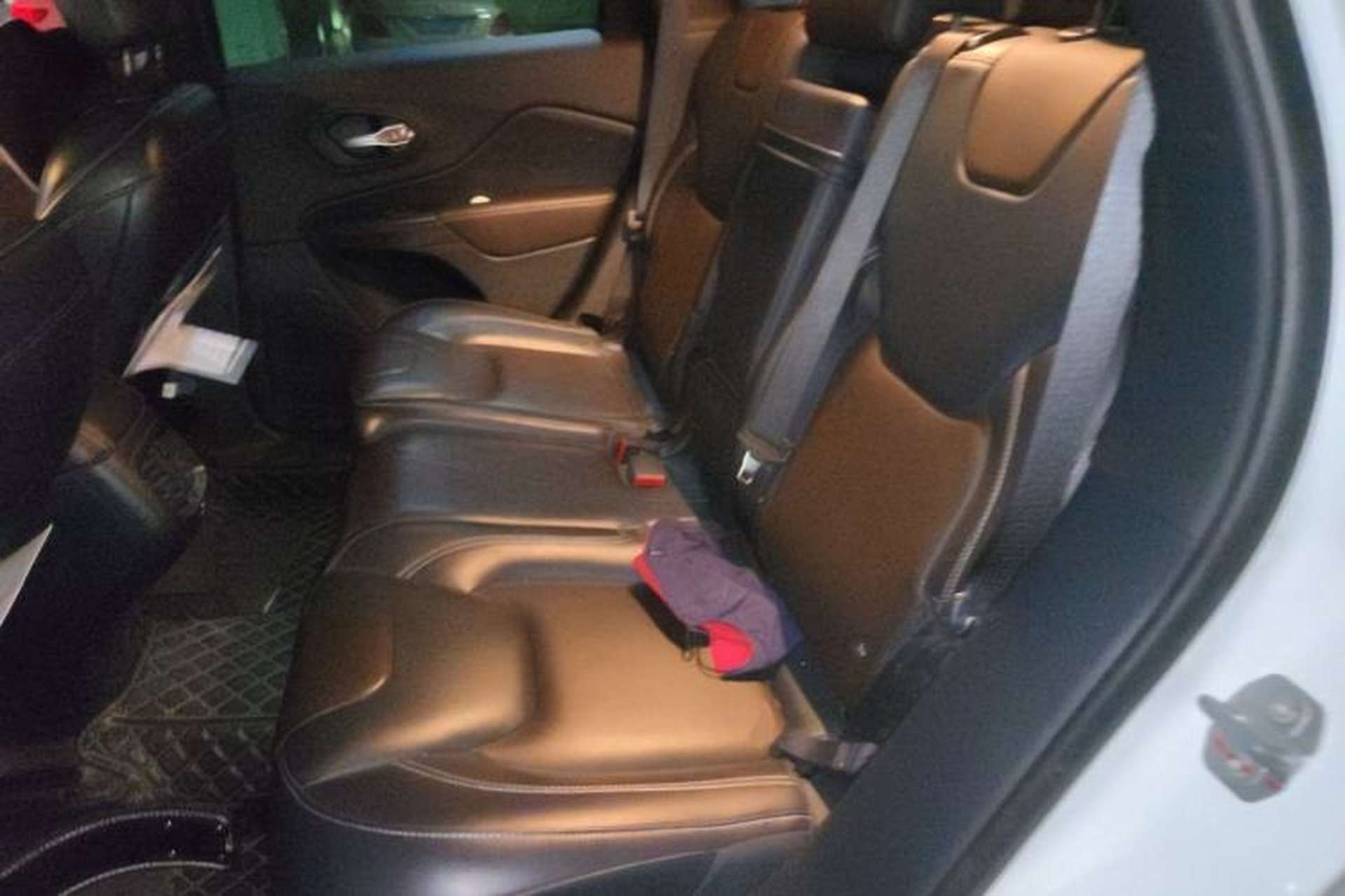 Used Jeep Cherokee 2017 2.4L Professional Smart Edition Left Rear Seat