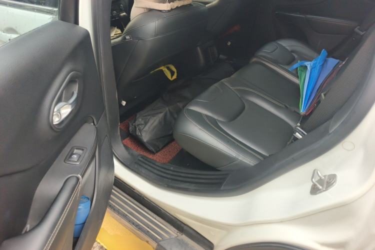 Used Jeep Cherokee 2017 2.4L Leading Edition Left Rear Seat