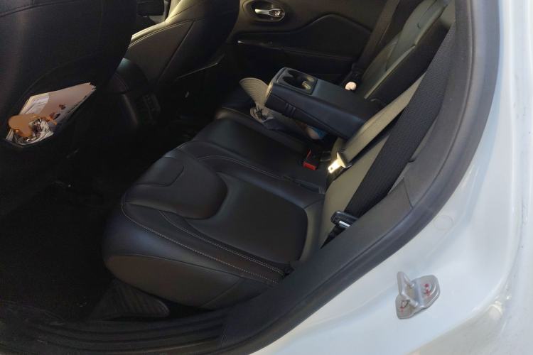 Used Jeep Cherokee 2017 2.4L Professional Smart Edition Left Rear Seat