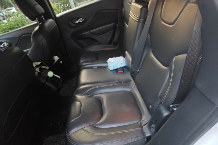 Used Jeep Cherokee 2017 2.4L Leading Smart Edition Left Rear Seat