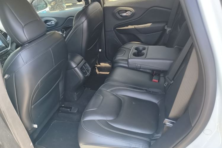 Used Jeep Cherokee 2017 2.4L Leading Edition Left Rear Seat