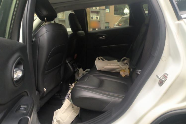 Used Jeep Cherokee 2017 2.0L Superior Edition Left Rear Seat