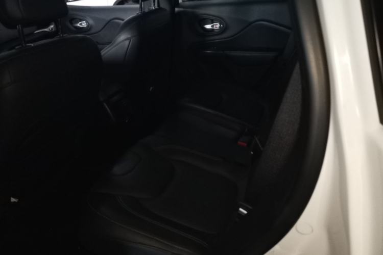 Used Jeep Cherokee 2017 2.0L Superior Edition Left Rear Seat