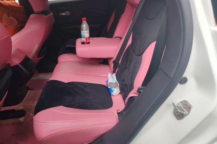 Used Jeep Cherokee 2017 2.0L Superior Edition Left Rear Seat