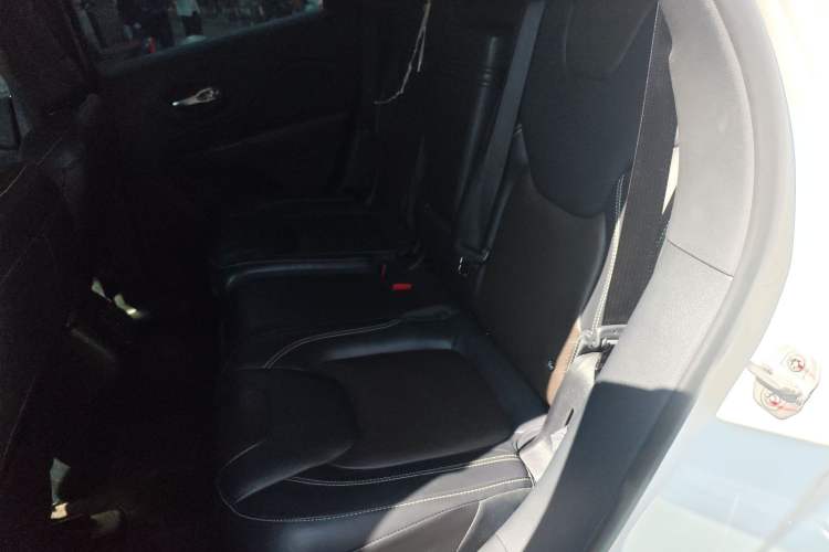 Used Jeep Cherokee 2017 2.0L Superior Edition Left Rear Seat