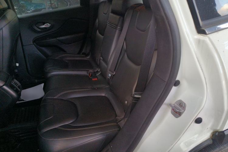 Used Jeep Cherokee 2017 2.4L Leading Edition Left Rear Seat