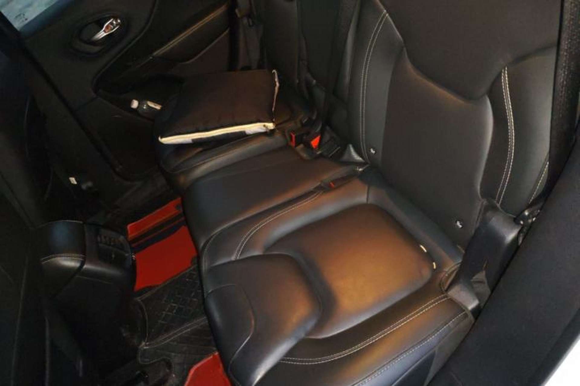 Used Jeep Cherokee 2017 2.0L Superior Edition Left Rear Seat