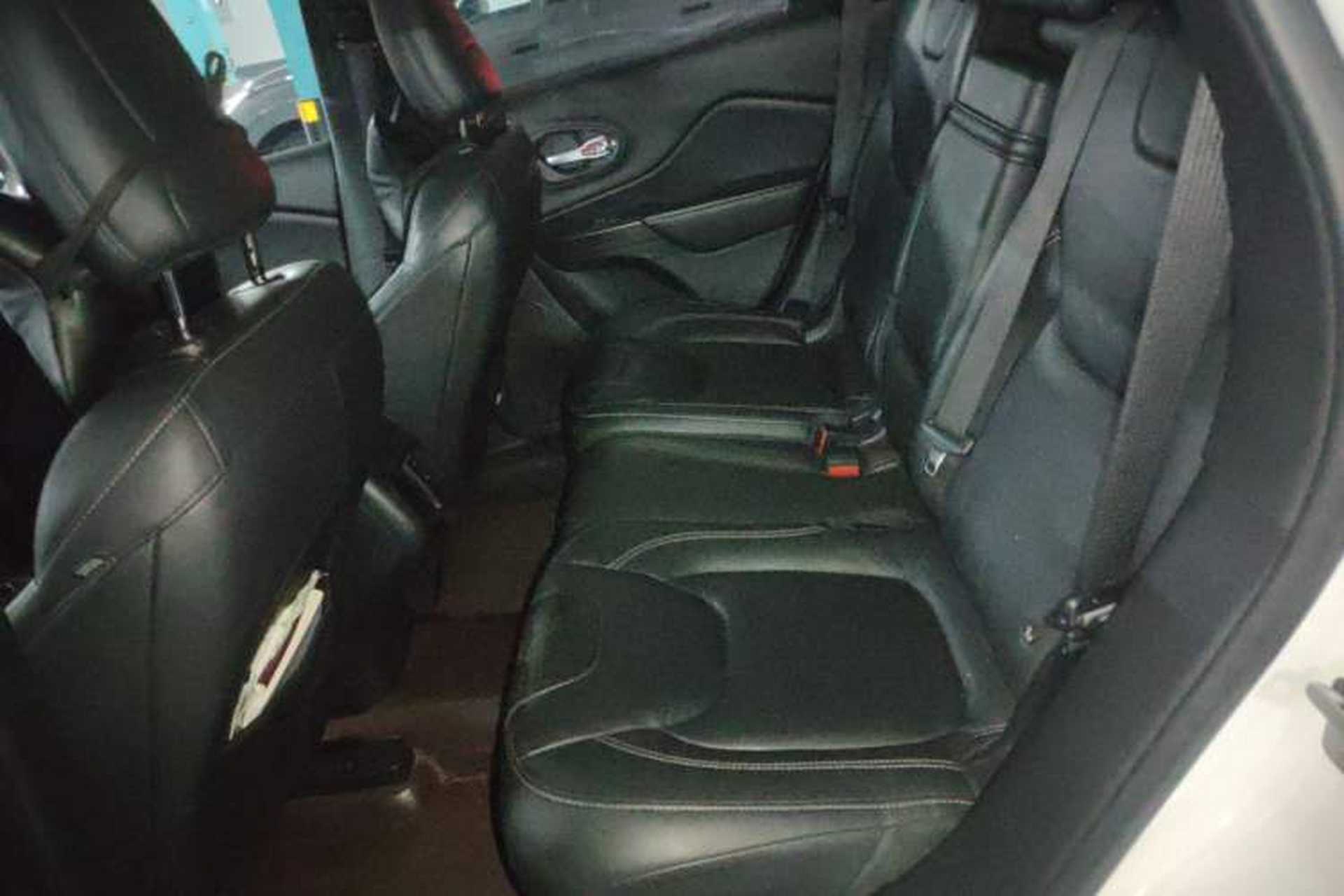 Used Jeep Cherokee 2017 2.0L Superior Edition Left Rear Seat