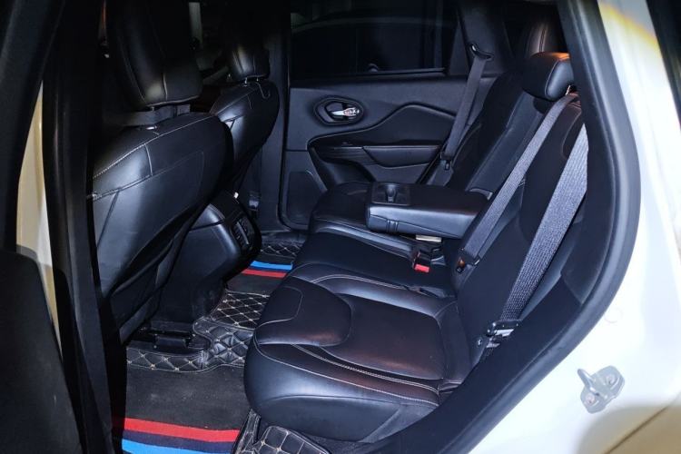 Used Jeep Cherokee 2017 2.4L Leading Smart Edition Left Rear Seat