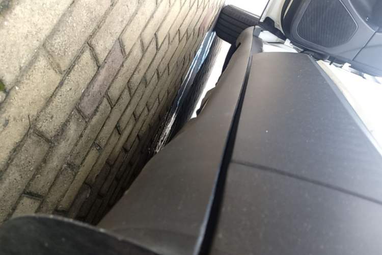 Used Jeep Cherokee 2017 2.0L Superior Edition Left Side Sill