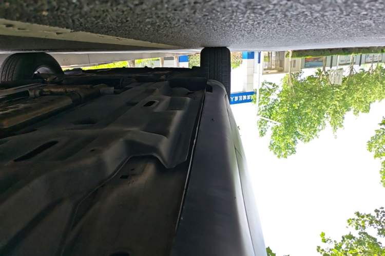 Used Jeep Cherokee 2017 2.0L Superior Edition Left Side Sill