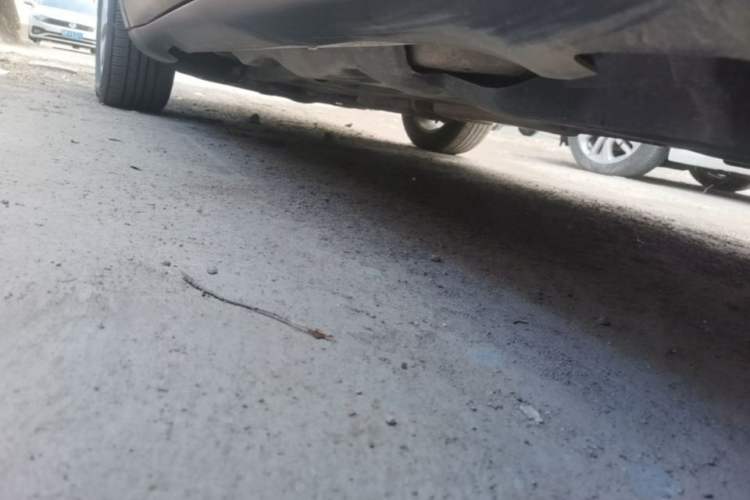 Used Jeep Cherokee 2017 2.0L Superior Edition Left Side Sill