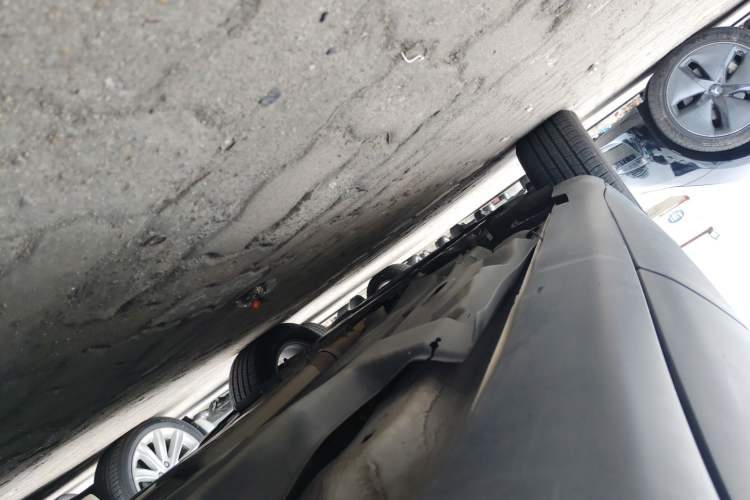 Used Jeep Cherokee 2017 2.0L Superior Edition Left Side Sill