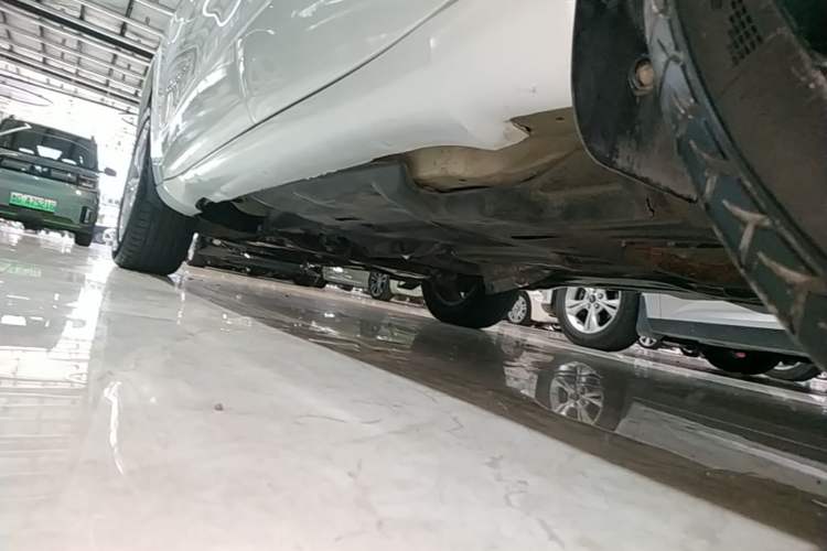 Used Jeep Cherokee 2017 2.4L Professional Smart Edition Left Side Sill