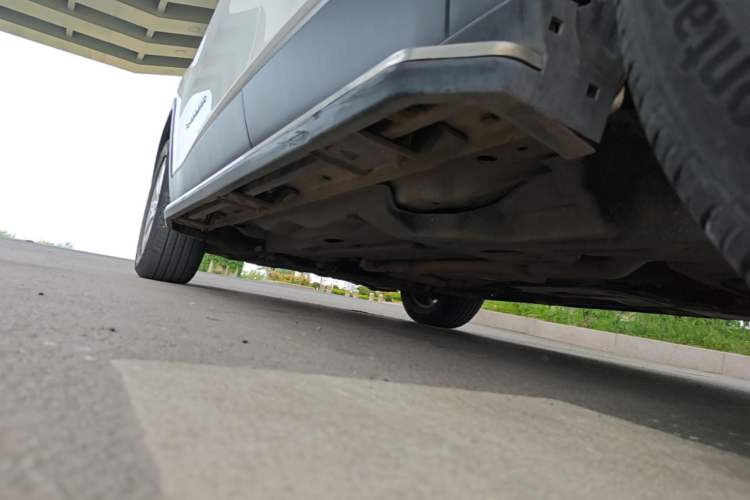 Used Jeep Cherokee 2017 2.0L Superior Edition Left Side Sill