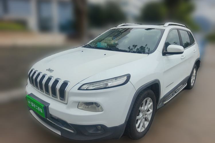 Gebrauchter Jeep Cherokee 2017 2.0L Superior Edition Guazi used car, China used car export, Used car for sale, Used  cars, Cheapest cars for sale