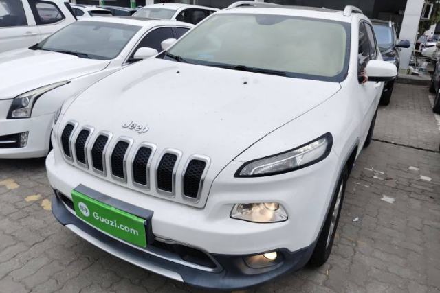 Used Jeep Cherokee 2017 2.0L Superior Edition