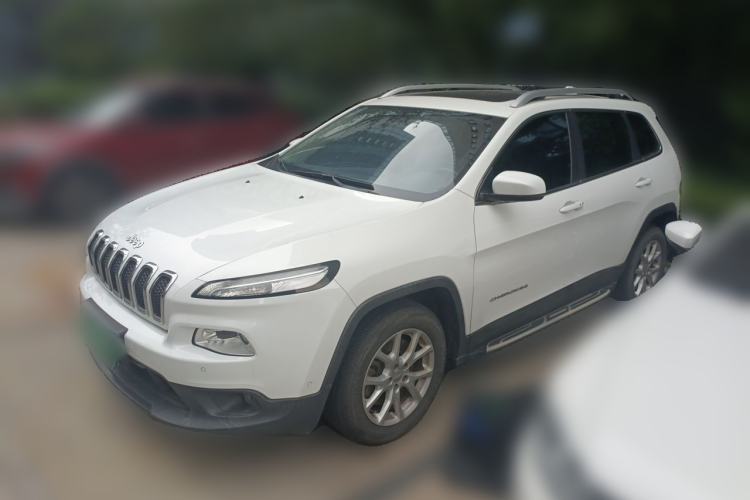 Used Jeep Cherokee 2017 2.0L Superior Edition Guazi used car, China used car export, Used car for sale, Used  cars, Cheapest cars for sale