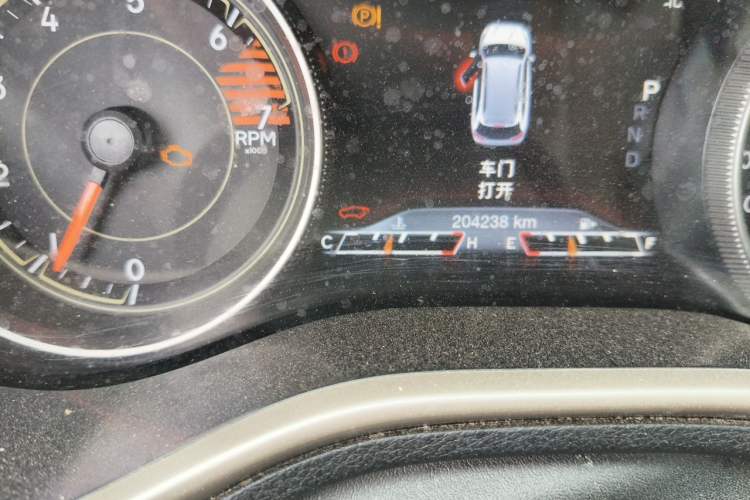 Used Jeep Cherokee 2017 2.4L Leading Smart Edition Odometer Close Up