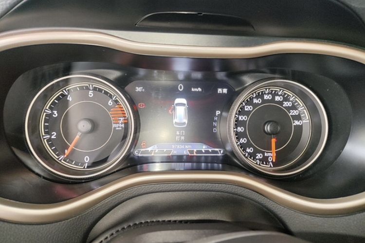 Used Jeep Cherokee 2017 2.4L Leading Smart Edition Odometer Close Up