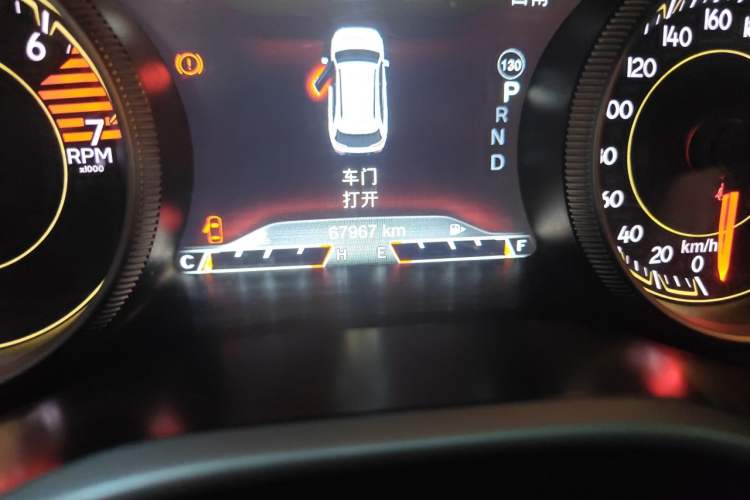 Used Jeep Cherokee 2017 2.4L Leading Smart Edition Odometer Close Up
