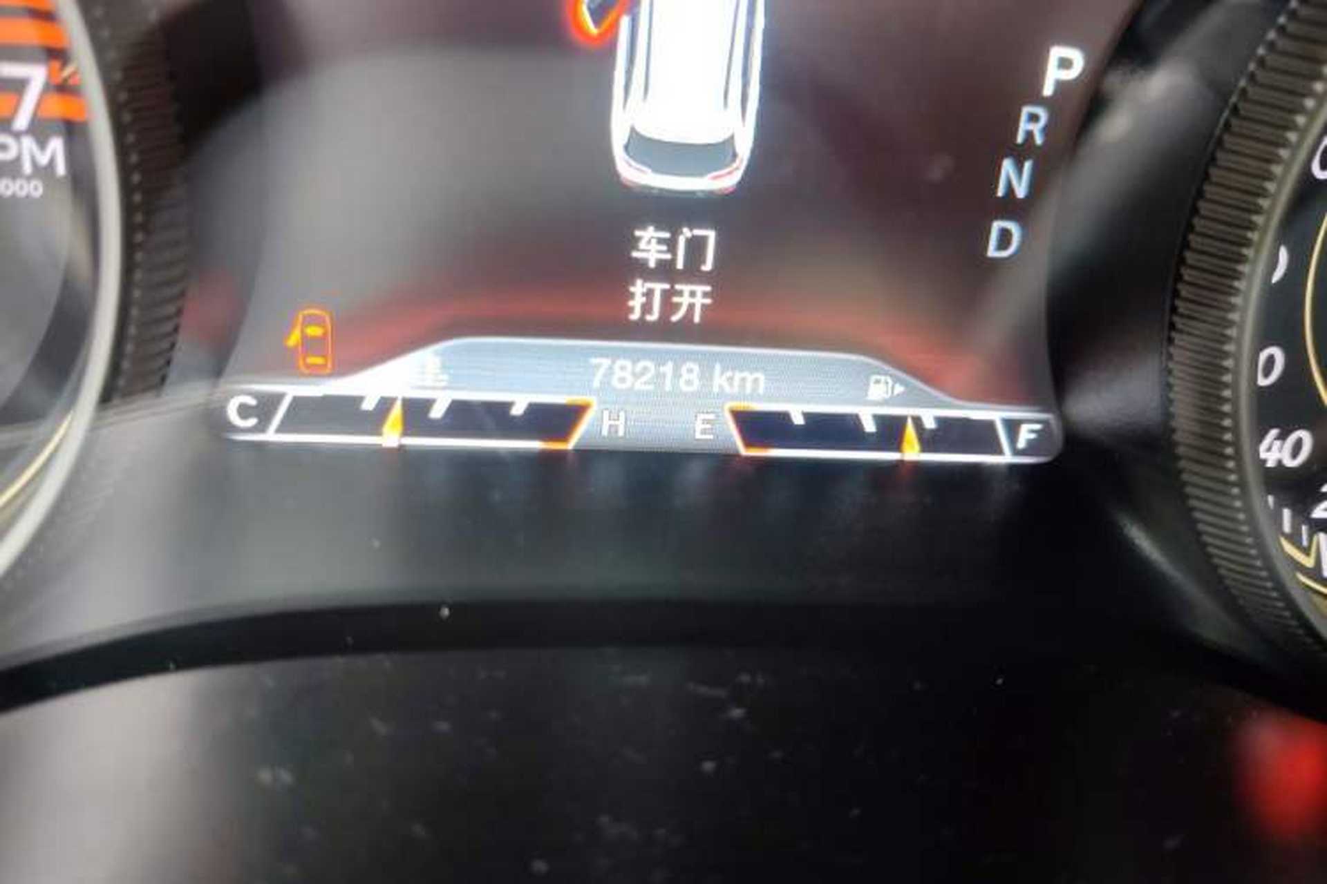 Used Jeep Cherokee 2017 2.0L Superior Edition Odometer Close Up