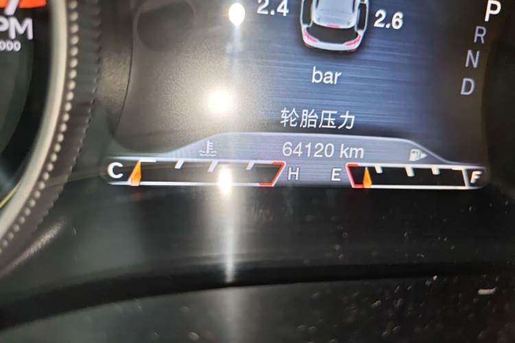 Used Jeep Cherokee 2017 2.0L Superior Edition Odometer Close Up