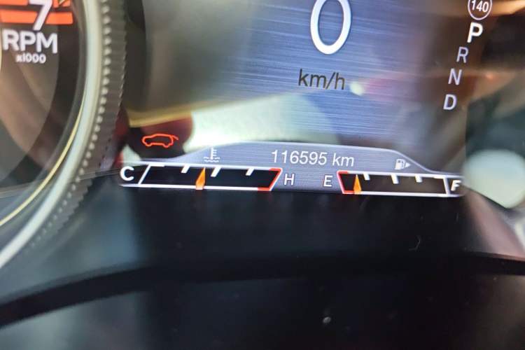 Used Jeep Cherokee 2017 2.0L Superior Edition Odometer Close Up