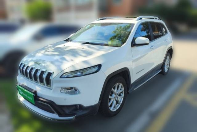 Used Jeep Cherokee 2017 2.0L Superior Edition