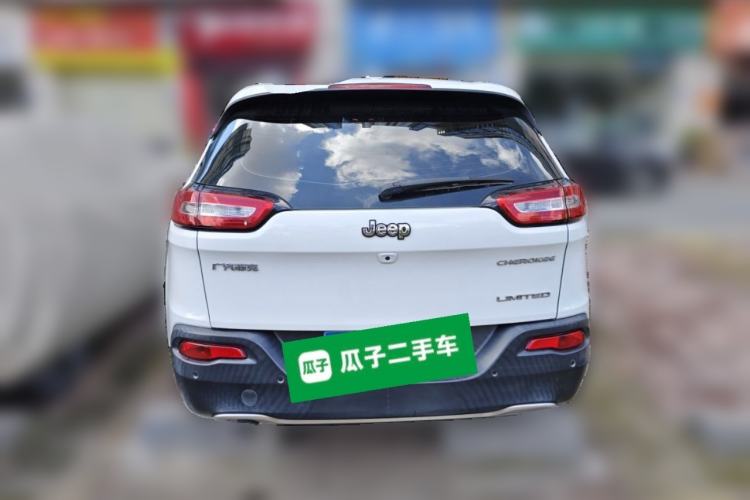 Used Jeep Cherokee 2017 2.0L Superior Edition Rear