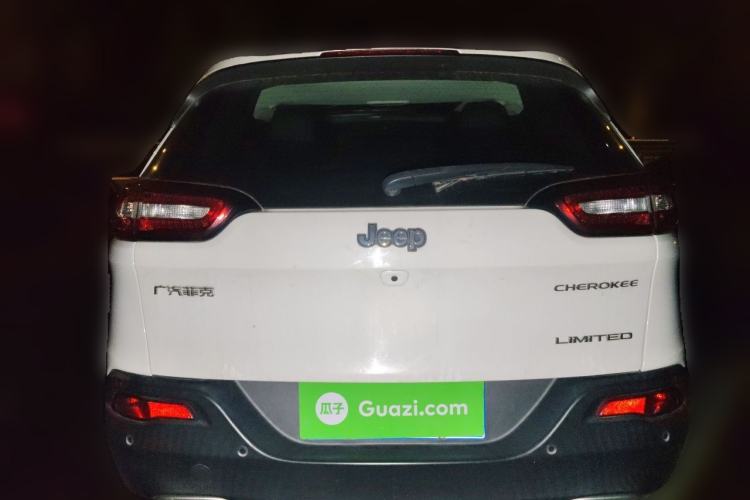 Used Jeep Cherokee 2017 2.0L Superior Edition Rear