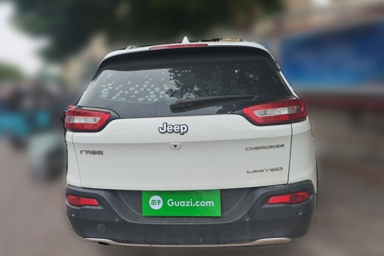 Used Jeep Cherokee 2017 2.0L Superior Edition Rear