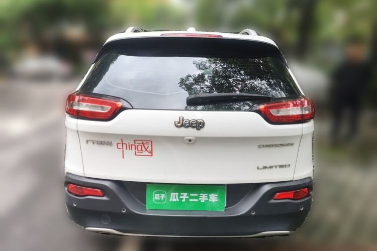 Used Jeep Cherokee 2017 2.0L Superior Edition Rear
