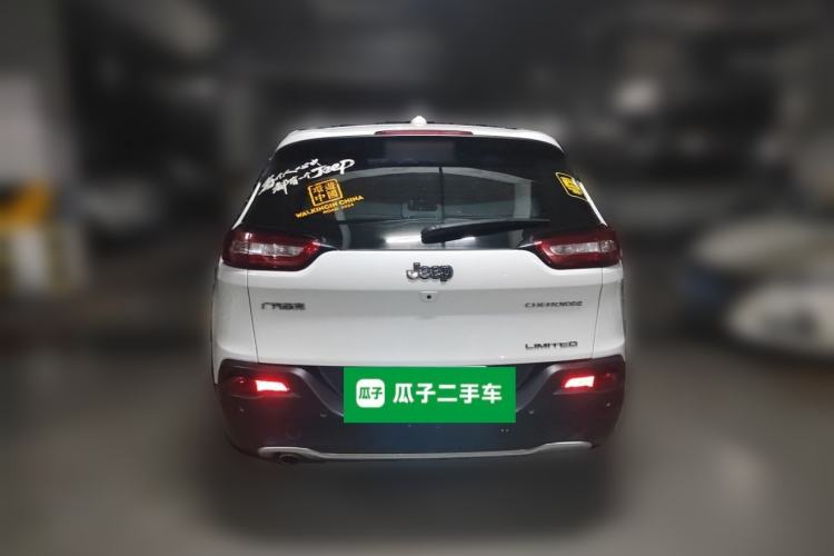 Used Jeep Cherokee 2017 2.0L Superior Edition Rear