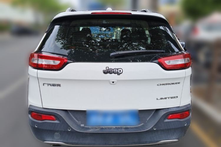 Used Jeep Cherokee 2017 2.0L Superior Edition Rear