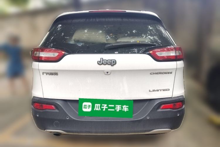 Used Jeep Cherokee 2017 2.0L Superior Edition Rear