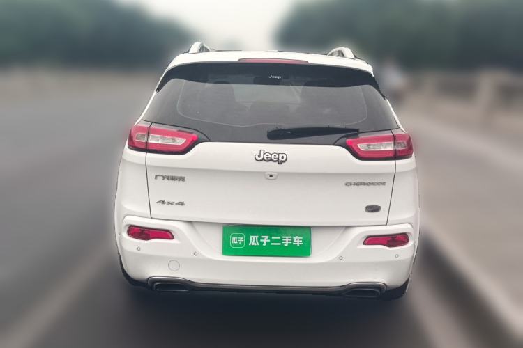 Used Jeep Cherokee 2017 2.4L Professional Edition Rear