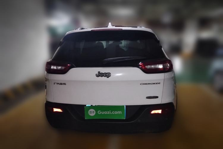 Used Jeep Cherokee 2017 2.4L Leading Edition Rear