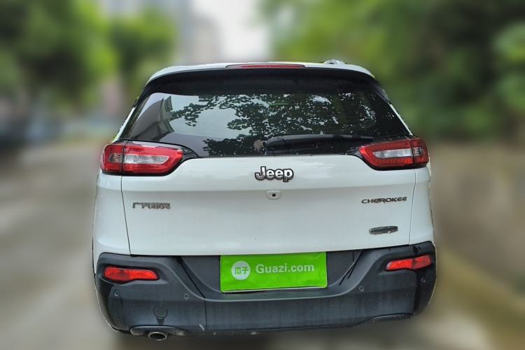 Used Jeep Cherokee 2017 2.0L Superior Edition Rear